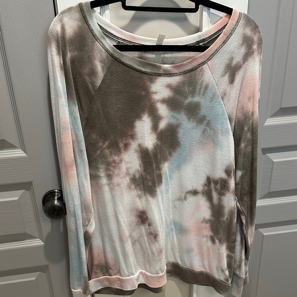 Mia & Tess Tie-Dye Long Sleeve Top Cozy Soft